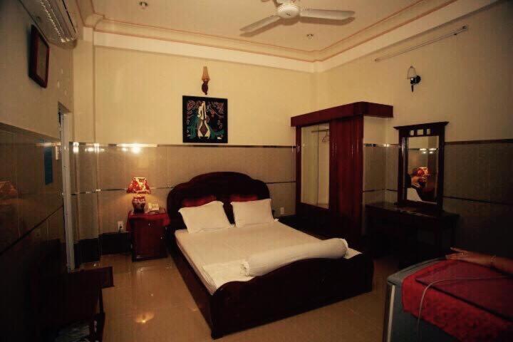 Tan Dat Hoa Hotel & Massage Ho Chi Minh City Exterior photo