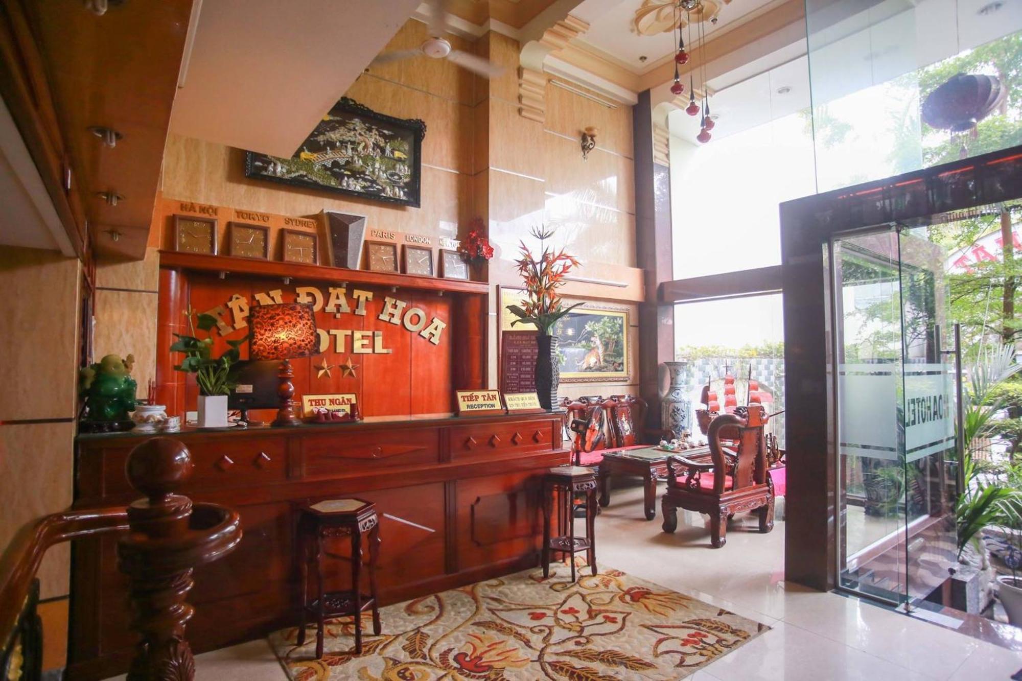 Tan Dat Hoa Hotel & Massage Ho Chi Minh City Exterior photo