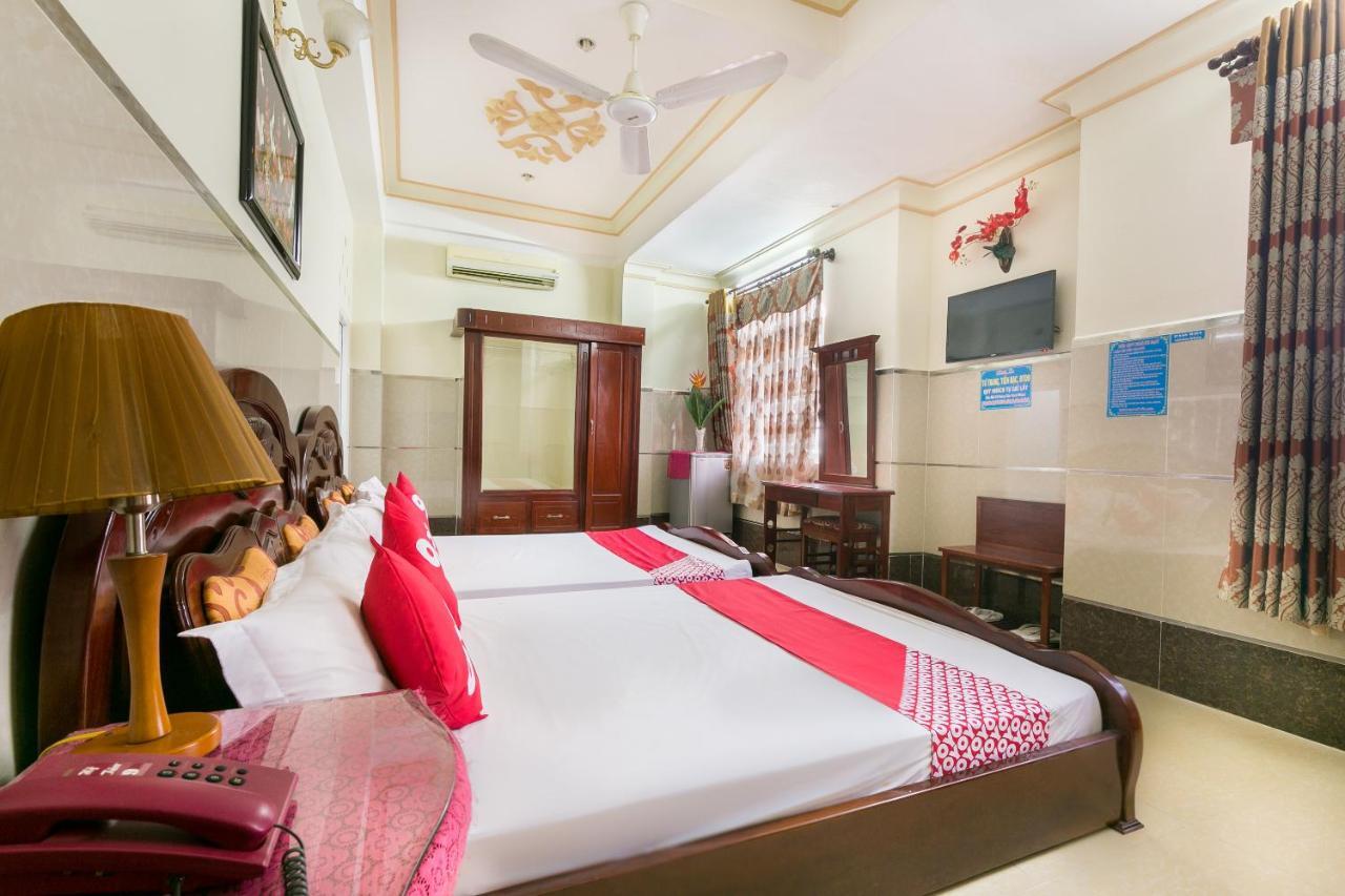 Tan Dat Hoa Hotel & Massage Ho Chi Minh City Exterior photo