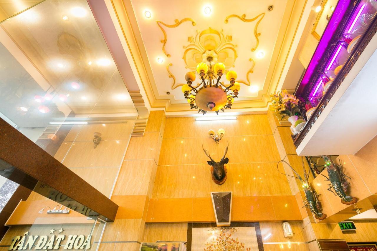 Tan Dat Hoa Hotel & Massage Ho Chi Minh City Exterior photo