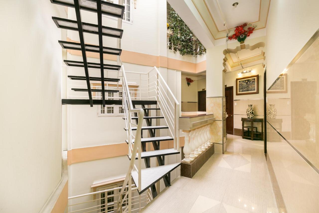 Tan Dat Hoa Hotel & Massage Ho Chi Minh City Exterior photo