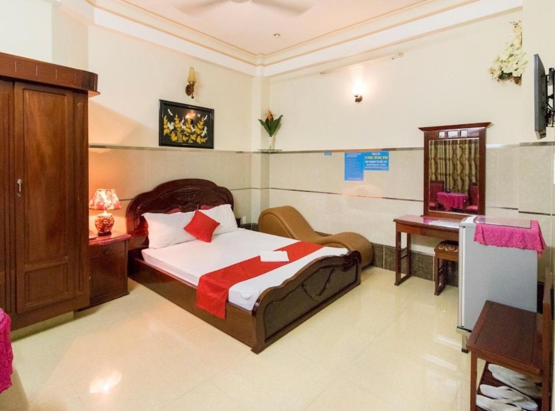 Tan Dat Hoa Hotel & Massage Ho Chi Minh City Exterior photo